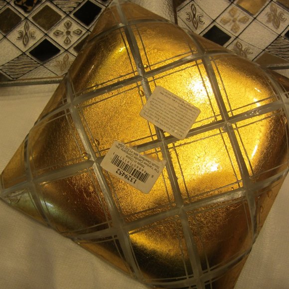 VTG SET OF 3 GLASS DISHES, 2 RELISH DISHES, 1 CANDLE HOLDER - Picture 9 of 9